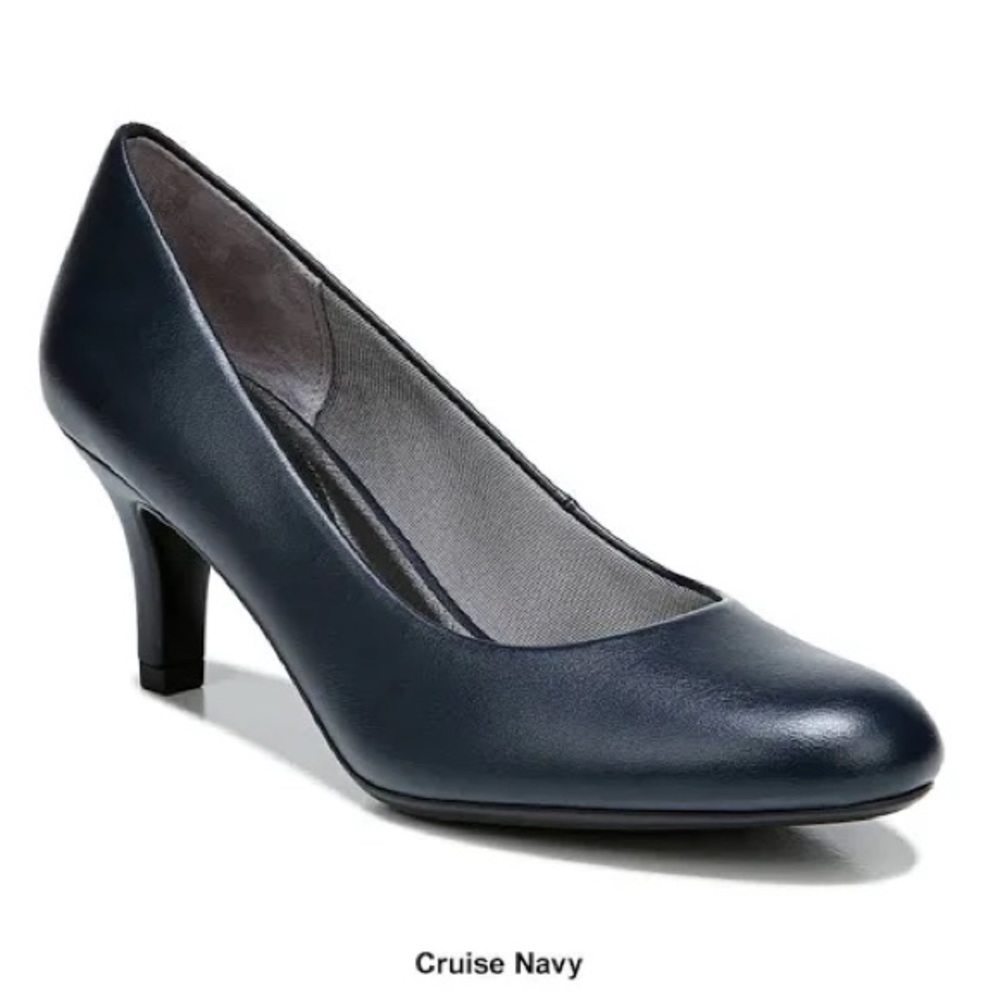 LifeStride Women's Parigi Pump